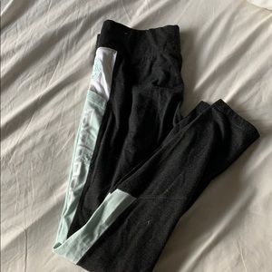 PINK Yoga leggings with Pockets!